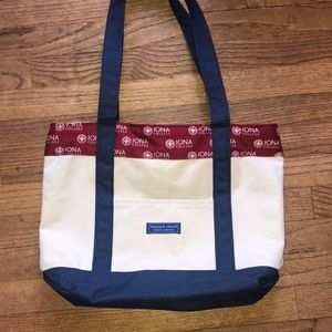 Vineyard Vines tote bag